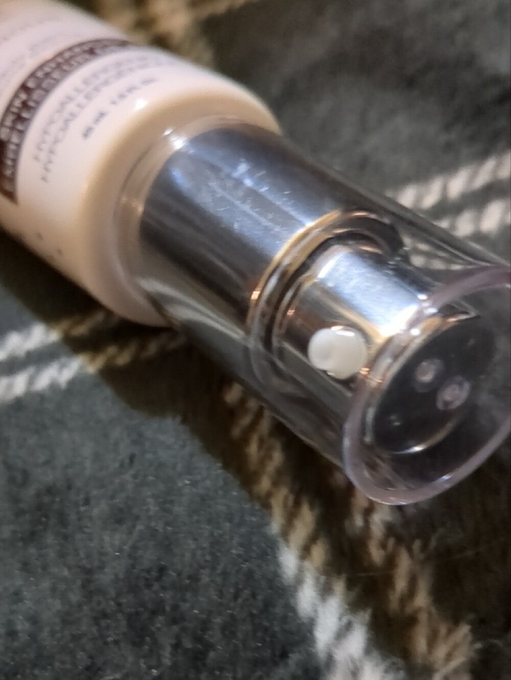 Two Marcelle BB Cream Luminous Beauty Balm - Skin Enhancer (45 ml) - Picture 4 of 4
